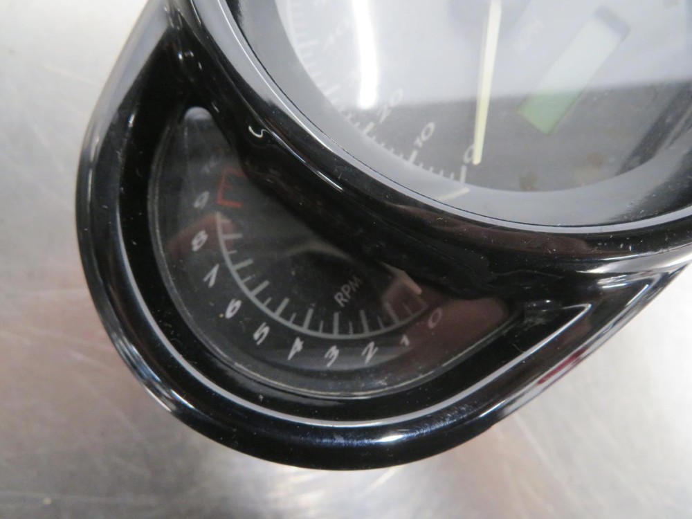 EB1395 2007 07 HARLEY VROD NIGHTROD VRSCD CLUSTER SPEEDOMETER
