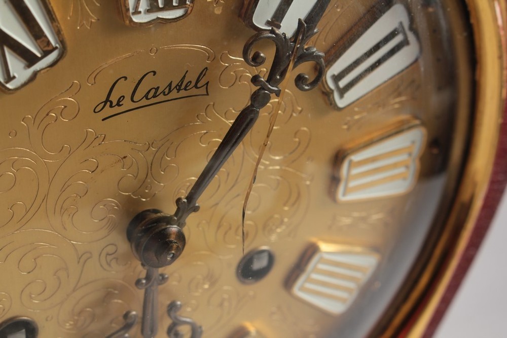 Neuchâtel clock Le Castel Suisse (70248)