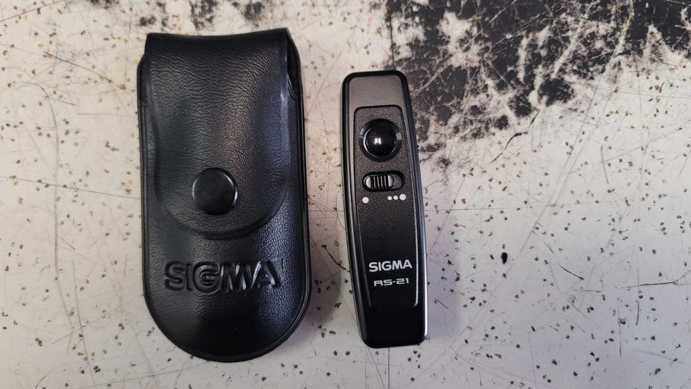 READ Genuine Sigma Remote Shutter Release Remote Controller RS-21 SA SD Camera