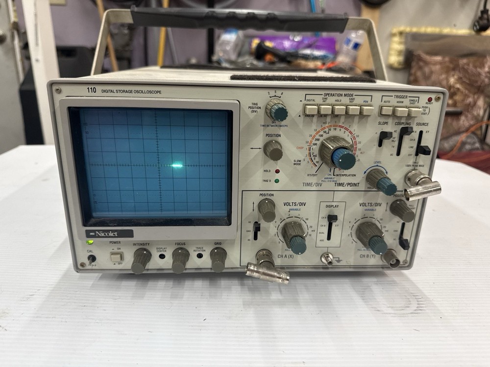 Nicolet 110 Digital Storage Oscilliscope