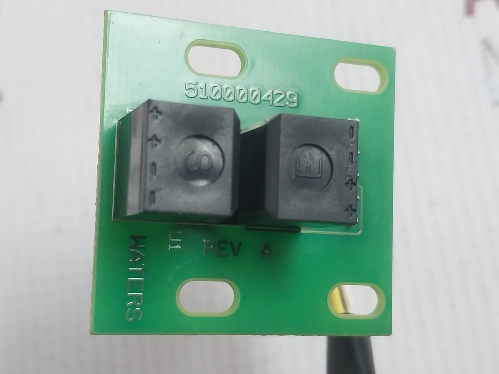 WATERS 510000429 Printed Circuit Board (PCB) Assembly With a Cable