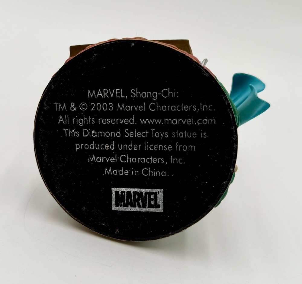 Marvel Universe SHANG CHI BUST Diamond Select 2003 #247/2500
