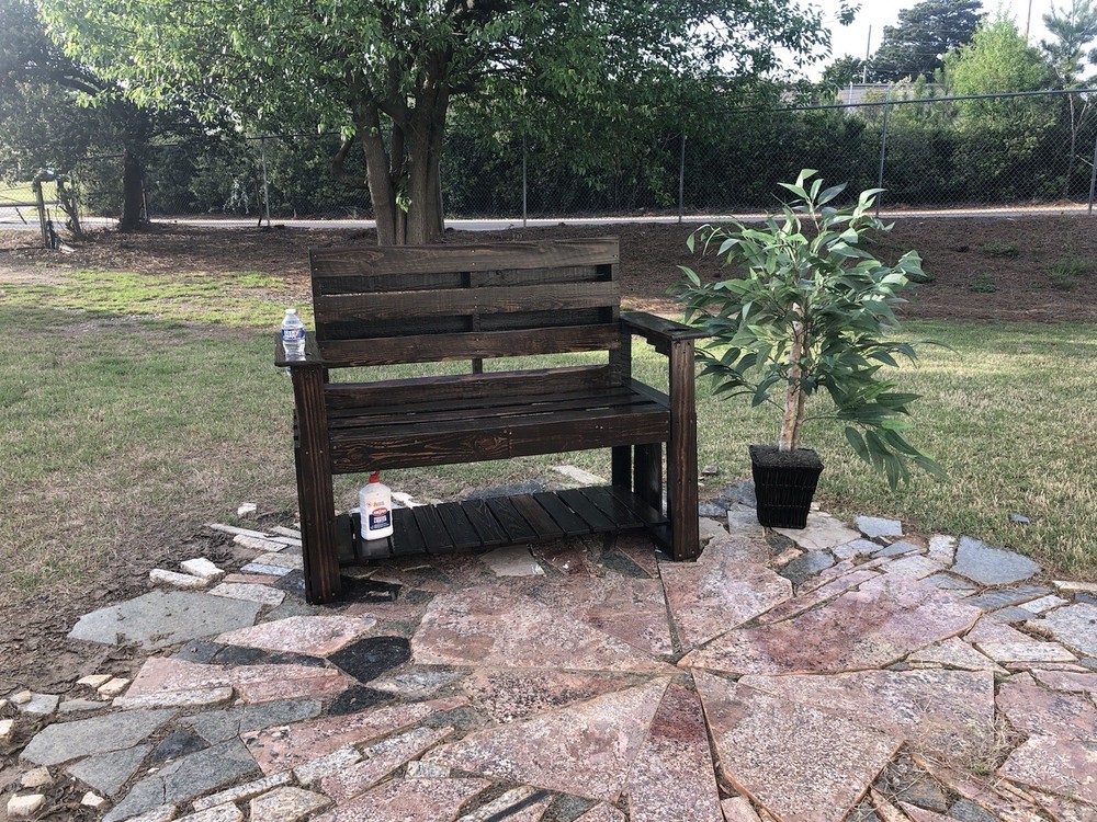 Outdoor Pallet Bench