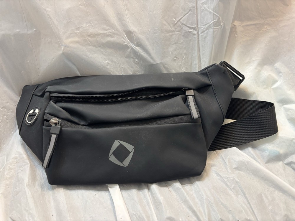 DECA Sling Pack Black Logo 3 Zipper