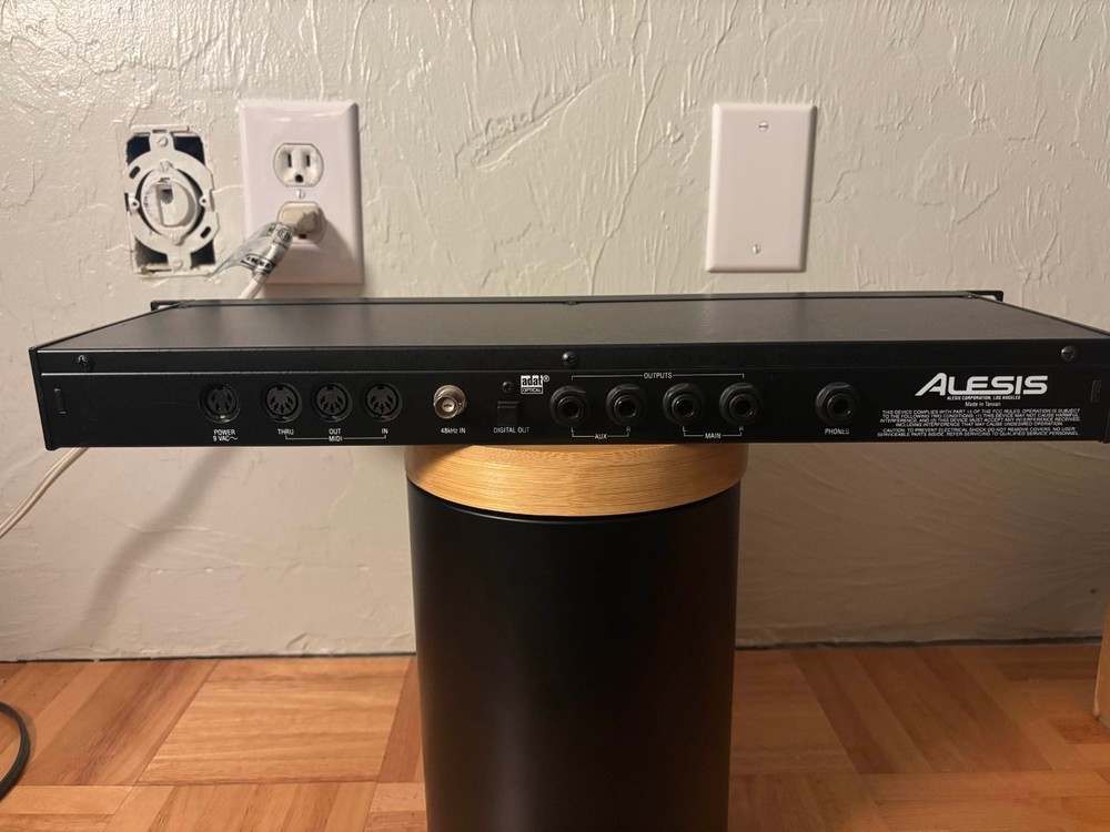Alesis S4 Quadrasynth Plus 90's - Black