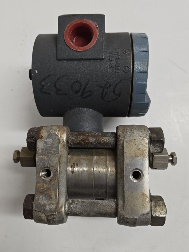 FOXBORO ELECTRONIC TRANSMITTER 843DP-C211SS.