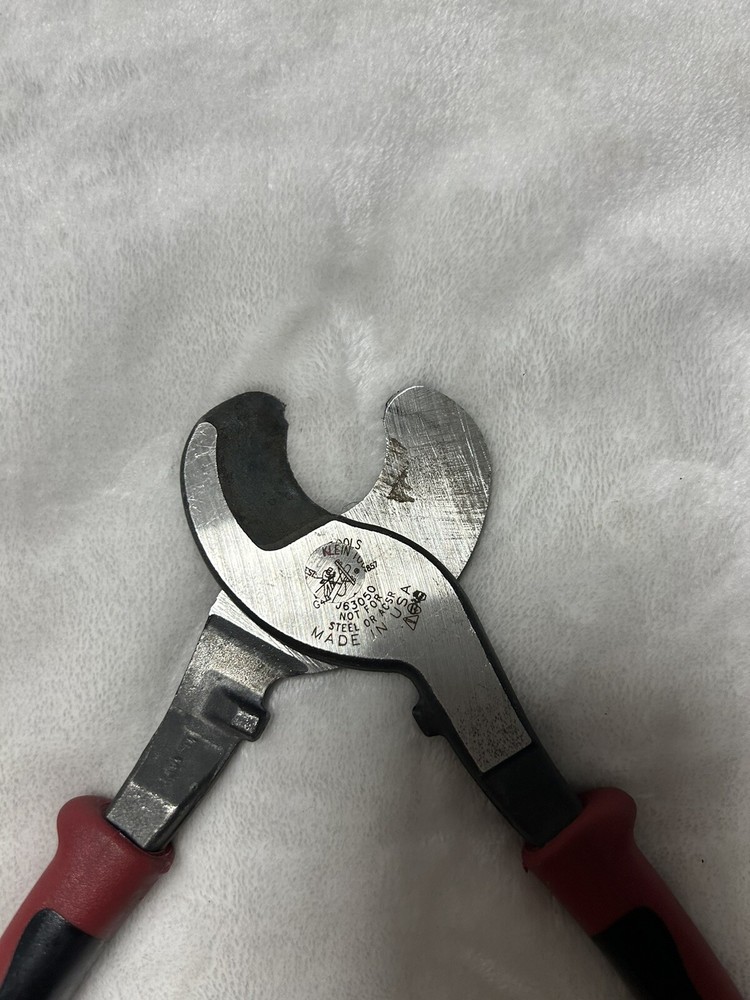 Klein tools 9 in. Journeyman High-Leverage Cable Cutter