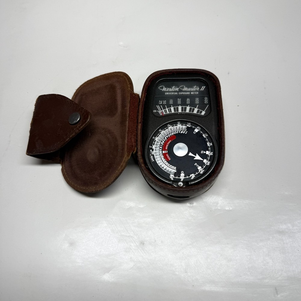 Weston Master II Universal Exposure Meter Model 725 w/ Original Leather Case