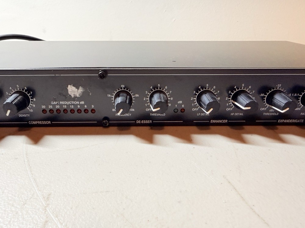 DBX 286a MIC PROCESSOR-COMPRESSOR-EQUALIZER