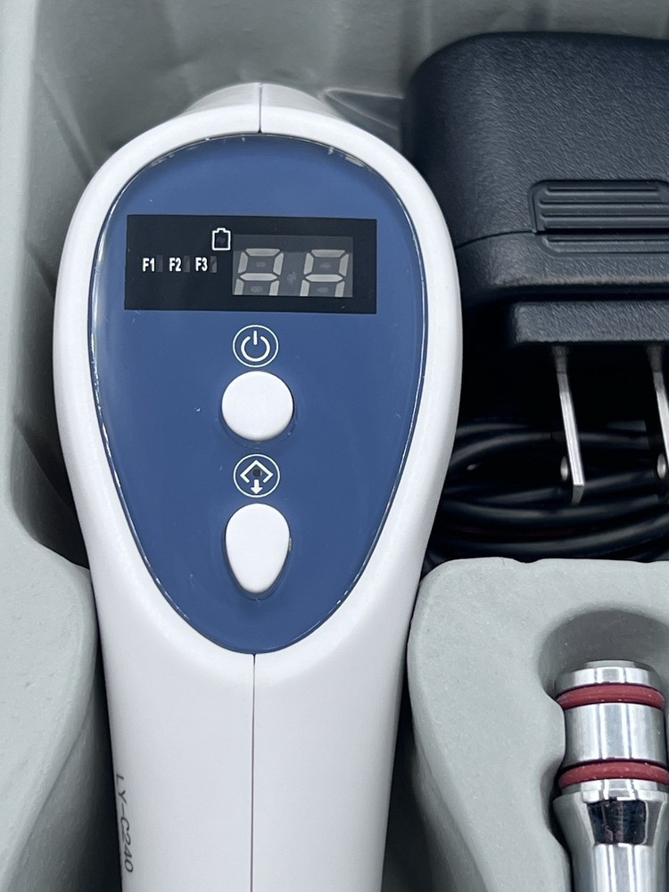 Dental 5W induction wireless curing light has dental caries detection function