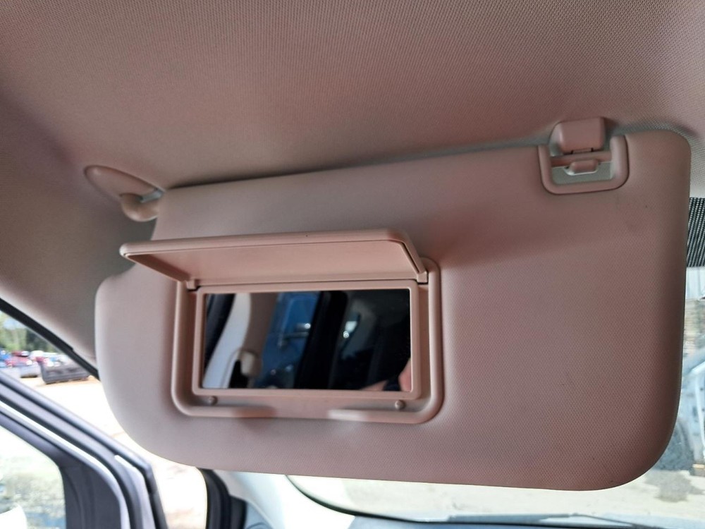 ESCAPE 2013 Glove Box 4772461