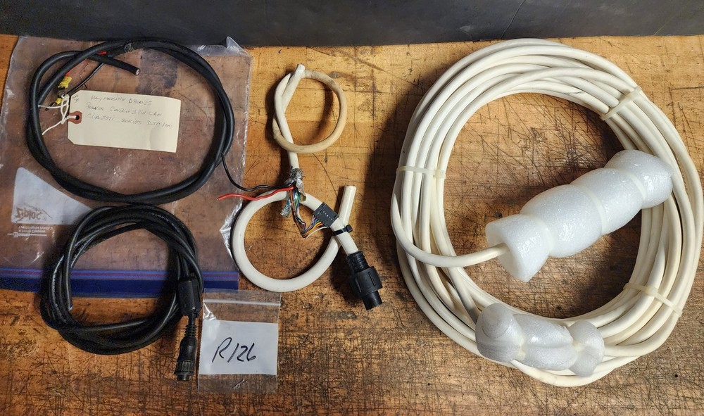 RAYMARINE radar cable 50 FT includes extra connectors, power cable