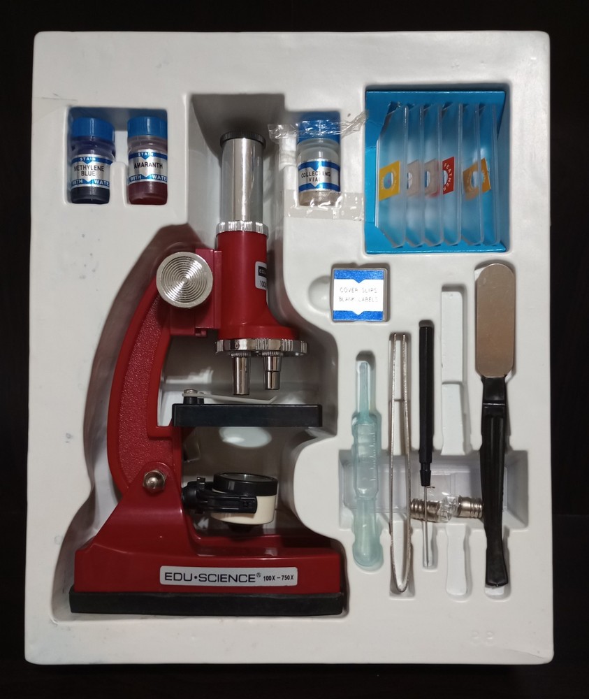 VINTAGE 1989 EDU SCIENCE MICROSCOPE SET WITH LIGHT