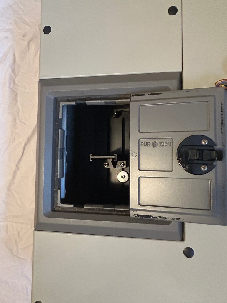 Bruker IFS 28/N NIR Spectrometer