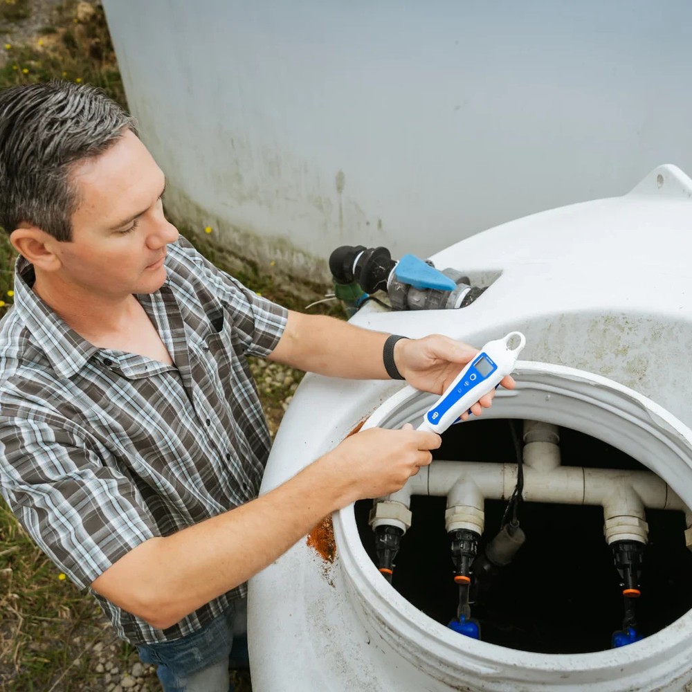 Bluelab pH PenPlus | Replaceable Probe pH & Temperature Pen | IP68 Waterproof