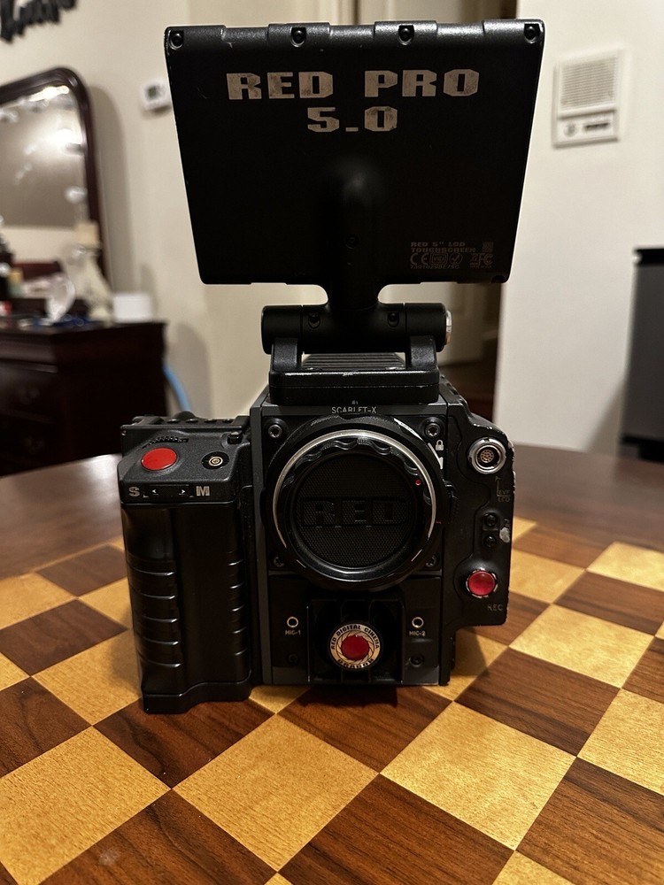 RED scarlet-X PL Mount