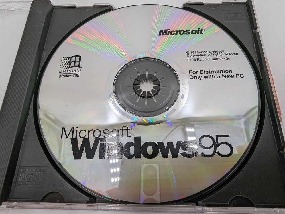 Microsoft Windows 95 Disc For Distribution W/ New PC NOT Sealed Disc Only