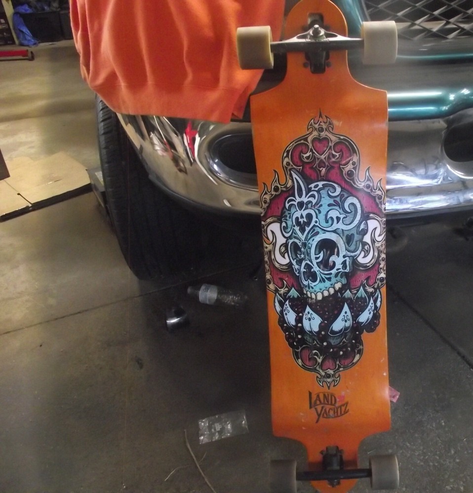 Landyatchz long board with wheels