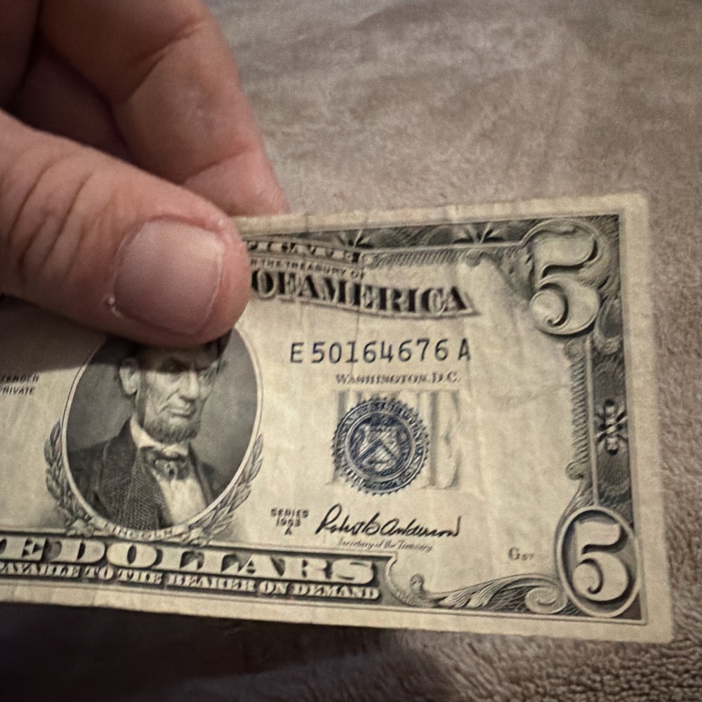 1953 A US FIVE DOLLAR SILVER CERTIFICATE
