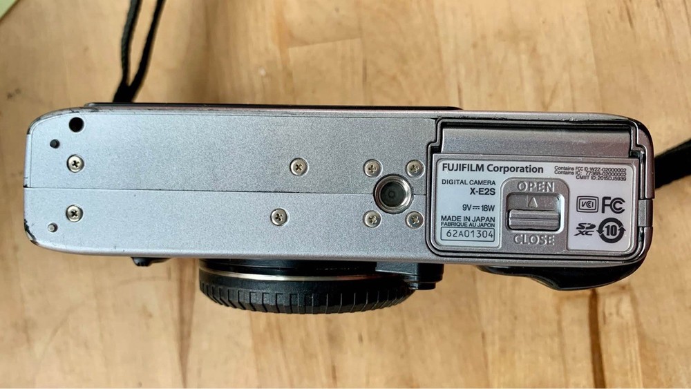 Fuji XE2S