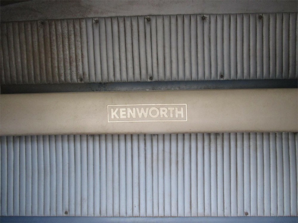 2013 Kenworth 70" AeroCab Sleeper