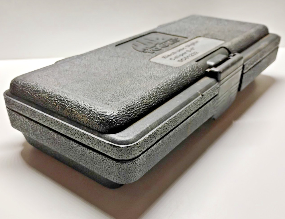 MAC ELECTRICAL DIGITAL CALIPER 0-6, #DC61232, MAC TOOLS , WITH HARD CASE, (B2