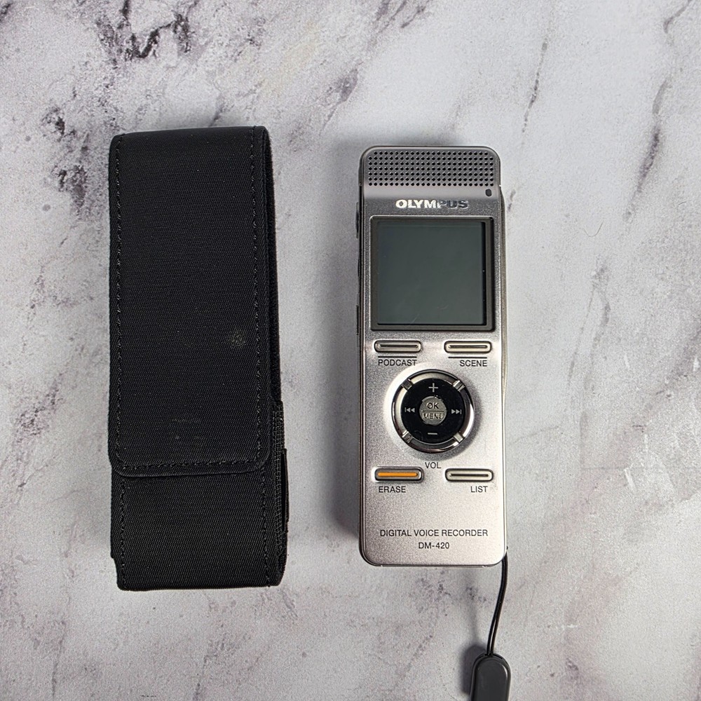 Olympus Digital Voice Recorder: Model DM-420, Silver