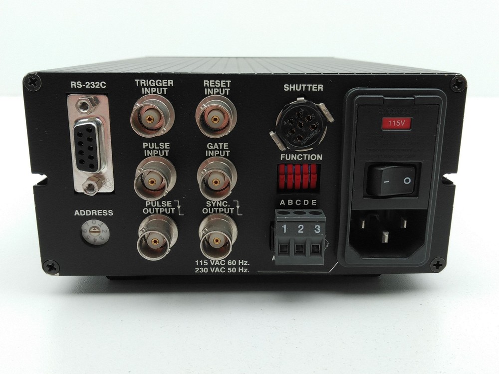 Oriel 76995 Electronic Shutter Driver, RS232, Requires External TTL Pulse