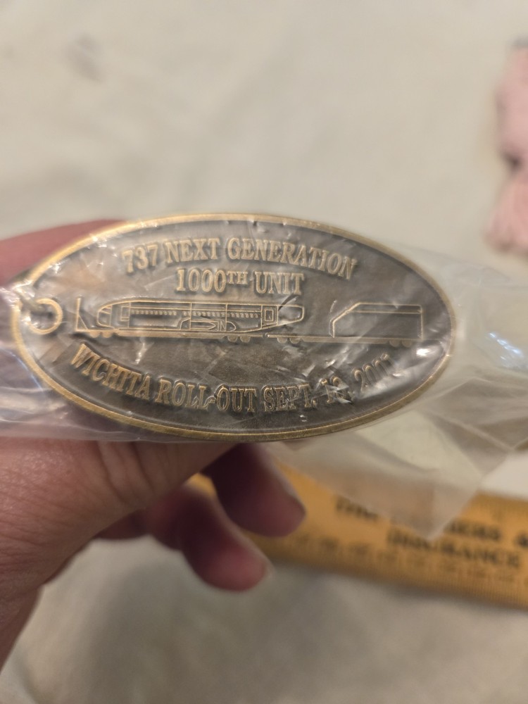 Pair Boeing 737 Keychain Keyring Roll Out 700 1996 Next Generation 1000th 2001