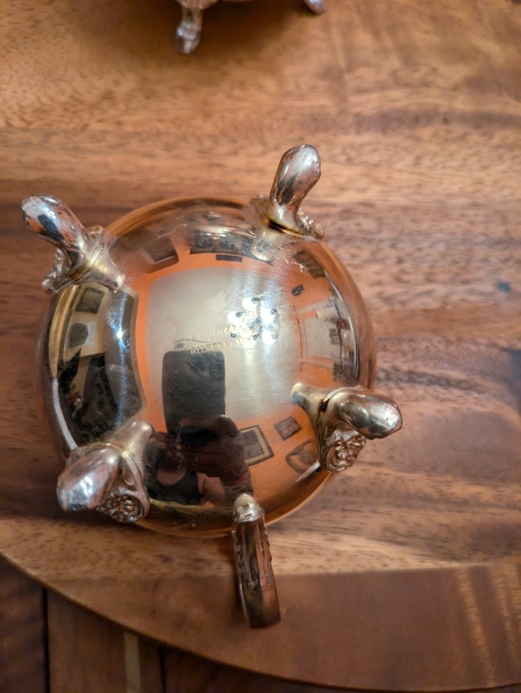 Leonard Silverplate Covered Sugar And Creamer Set