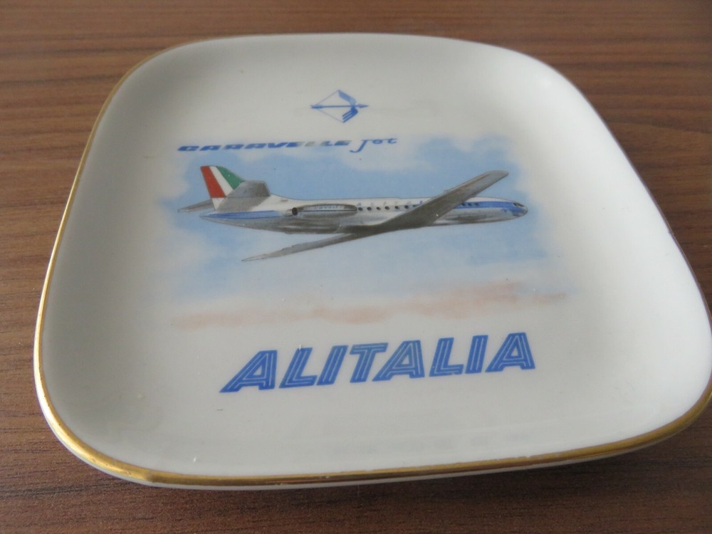 AIRLINES MEMORABILIA COLLECTABLE DECORATIONS