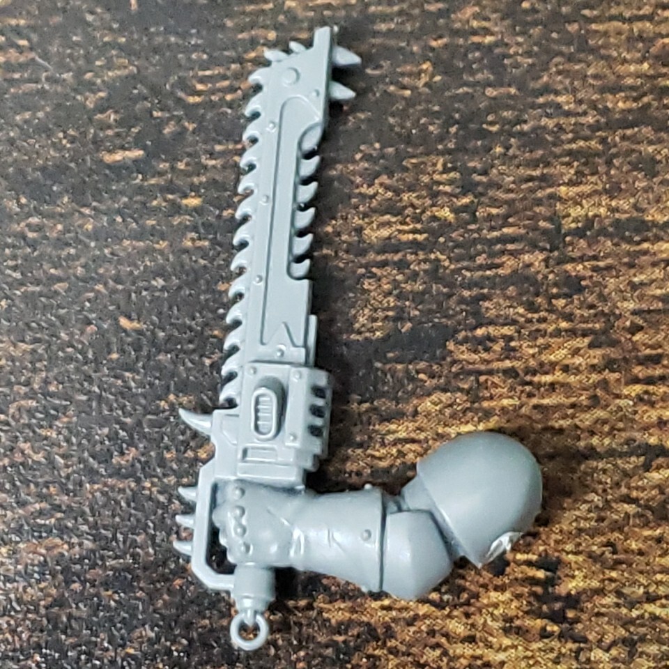 Warhammer 40k CSM Khorne Berzerkers Set Bits 35. Chainsword Left Arm