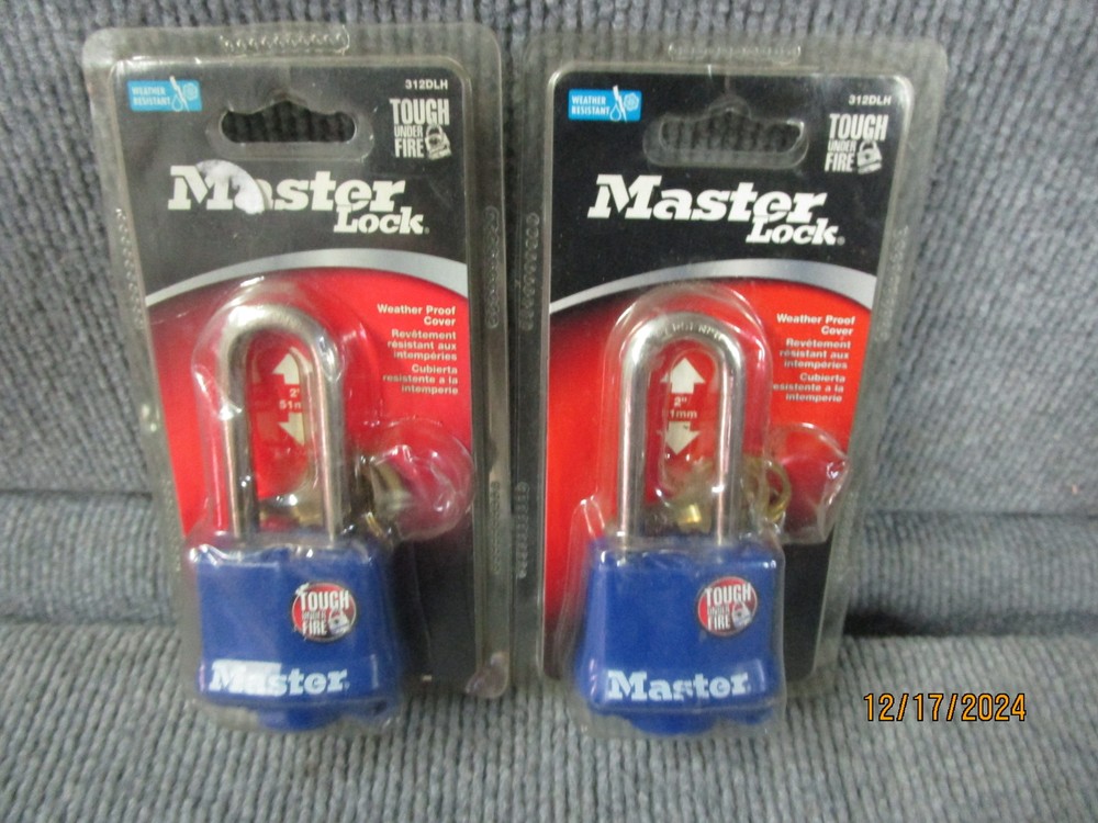 2 Master Lock Pad Locks 312DLH