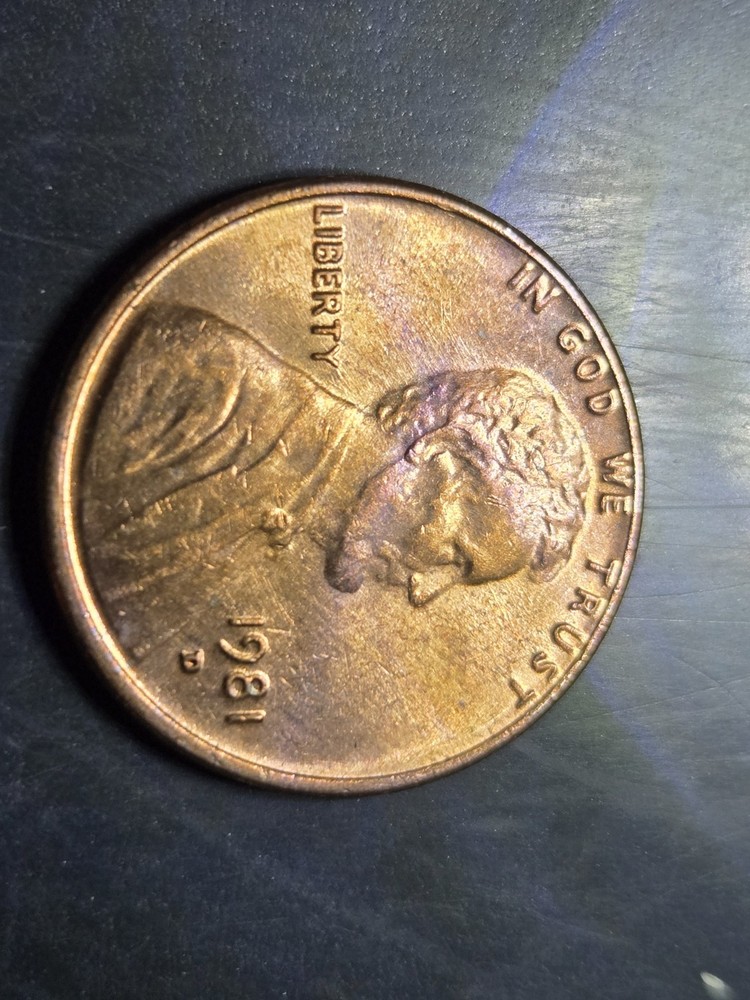 1981 D Lincoln Cent With Diw Chip On Building