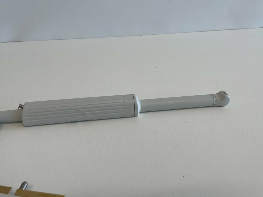 T2: Acuson EC7 Linear Array Probe