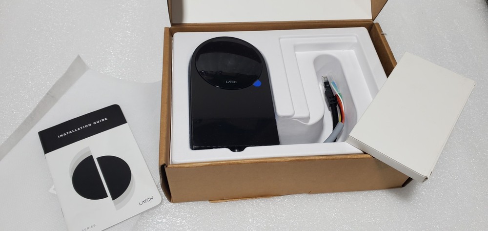 Latch R Series Model R2 Reader Black New.