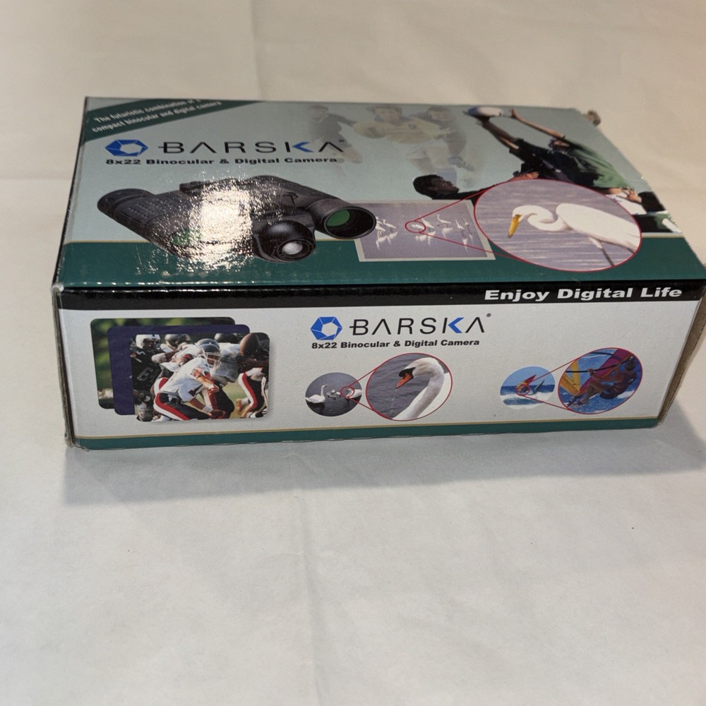 BARSKA 8X22 BINOCULAR & DIGITAL CAMARA IN ORIGINAL BOX
