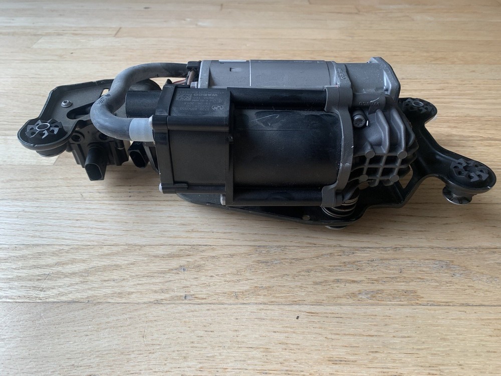 BMW X5 - AIR Suspension Compressor OEM
