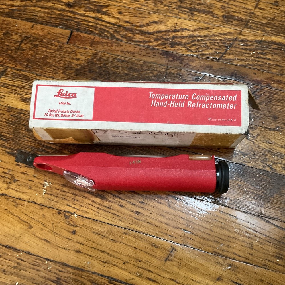 temperature compensated handheld refractometer