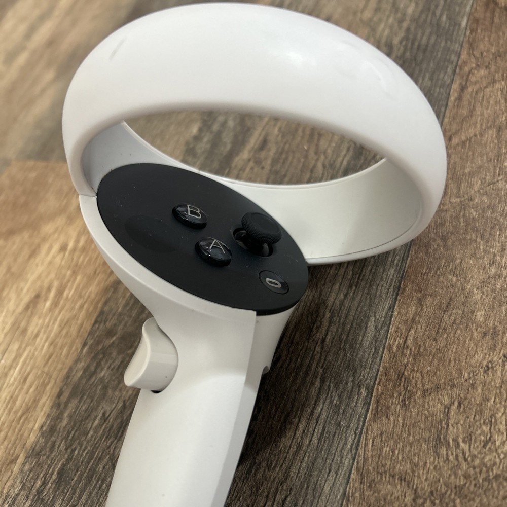 Meta Oculus Quest 2 RIGHT Controller - Great Condition -