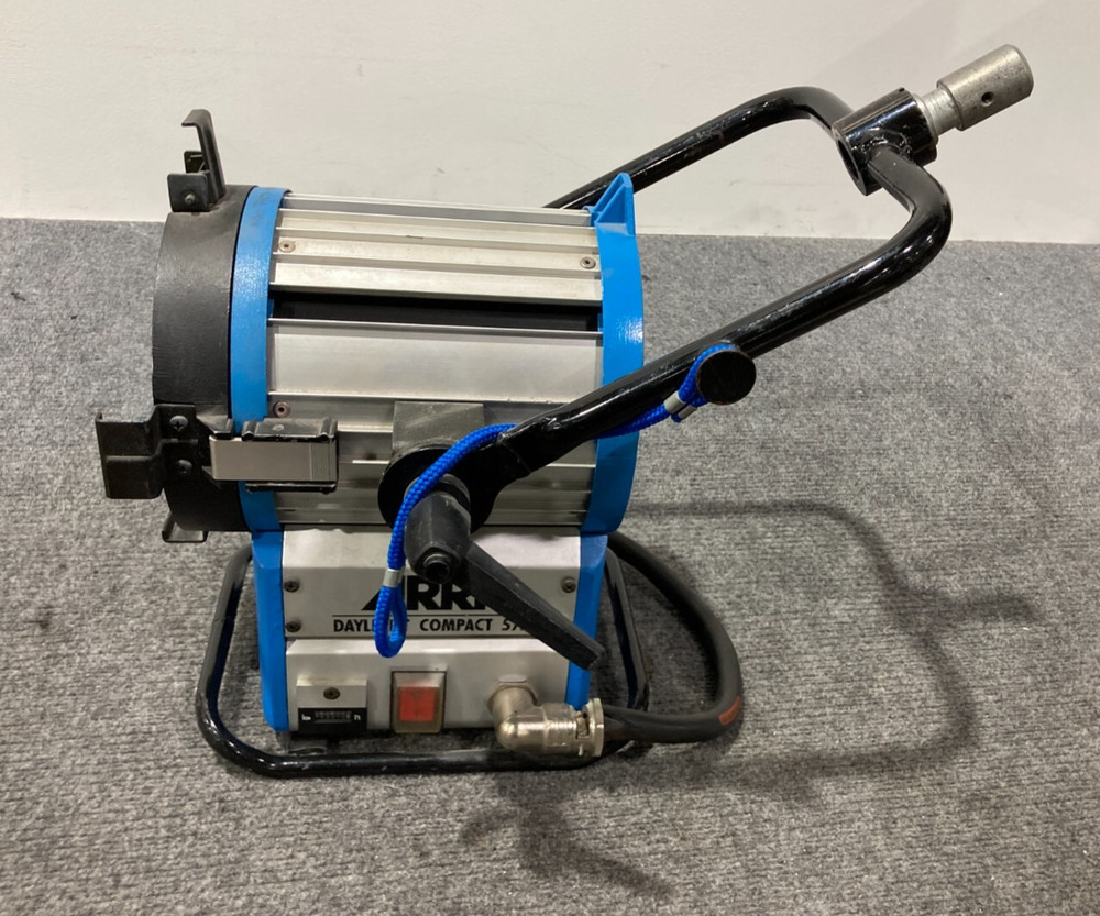 ARRI Daylight Compact 575 Studio Light w/ Adapter (As Is)