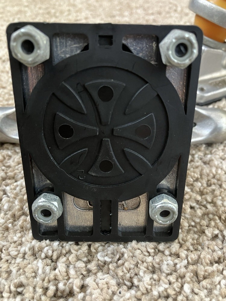 Independent Trucks Stage 11 Polished