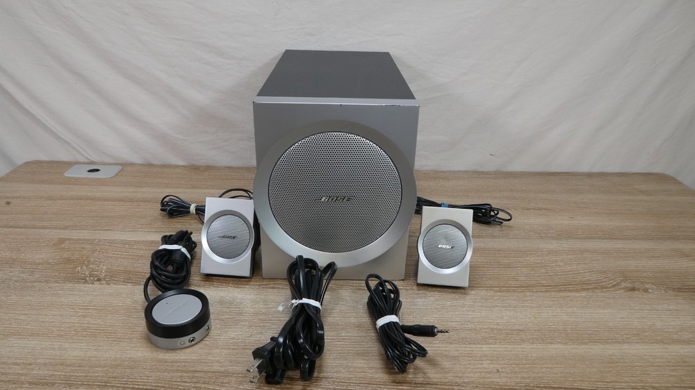 Bose Companion 3 Multimedia Speaker System Complete and working