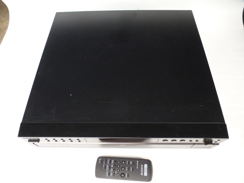 Sony SCD-CE595 Super Audio CD Player 5 Disc Changer - with Remote TESTED