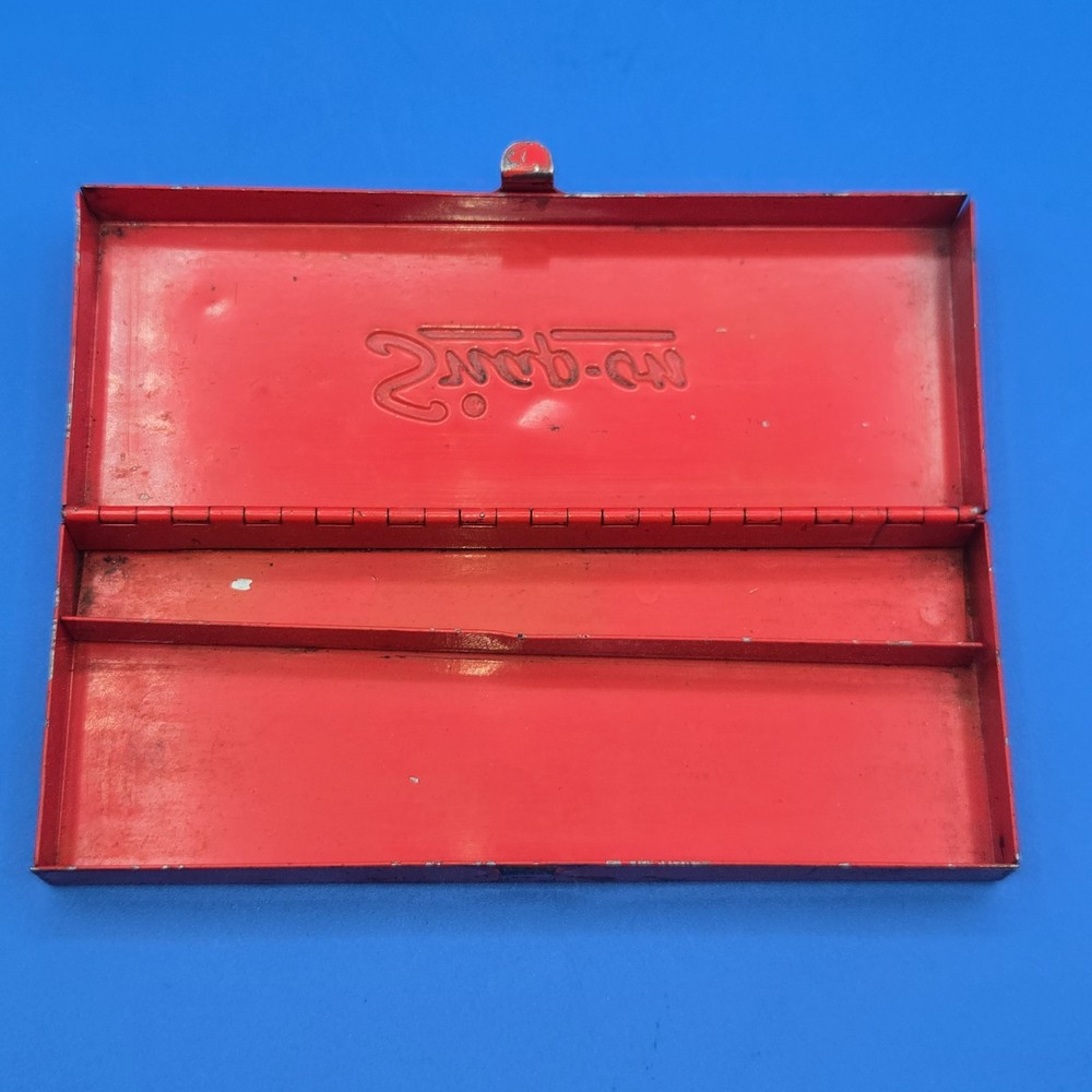 SNAP-ON TOOLS KRA-222B VINTAGE SMALL RED METAL SOCKET SET STORAGE BOX 6.5"