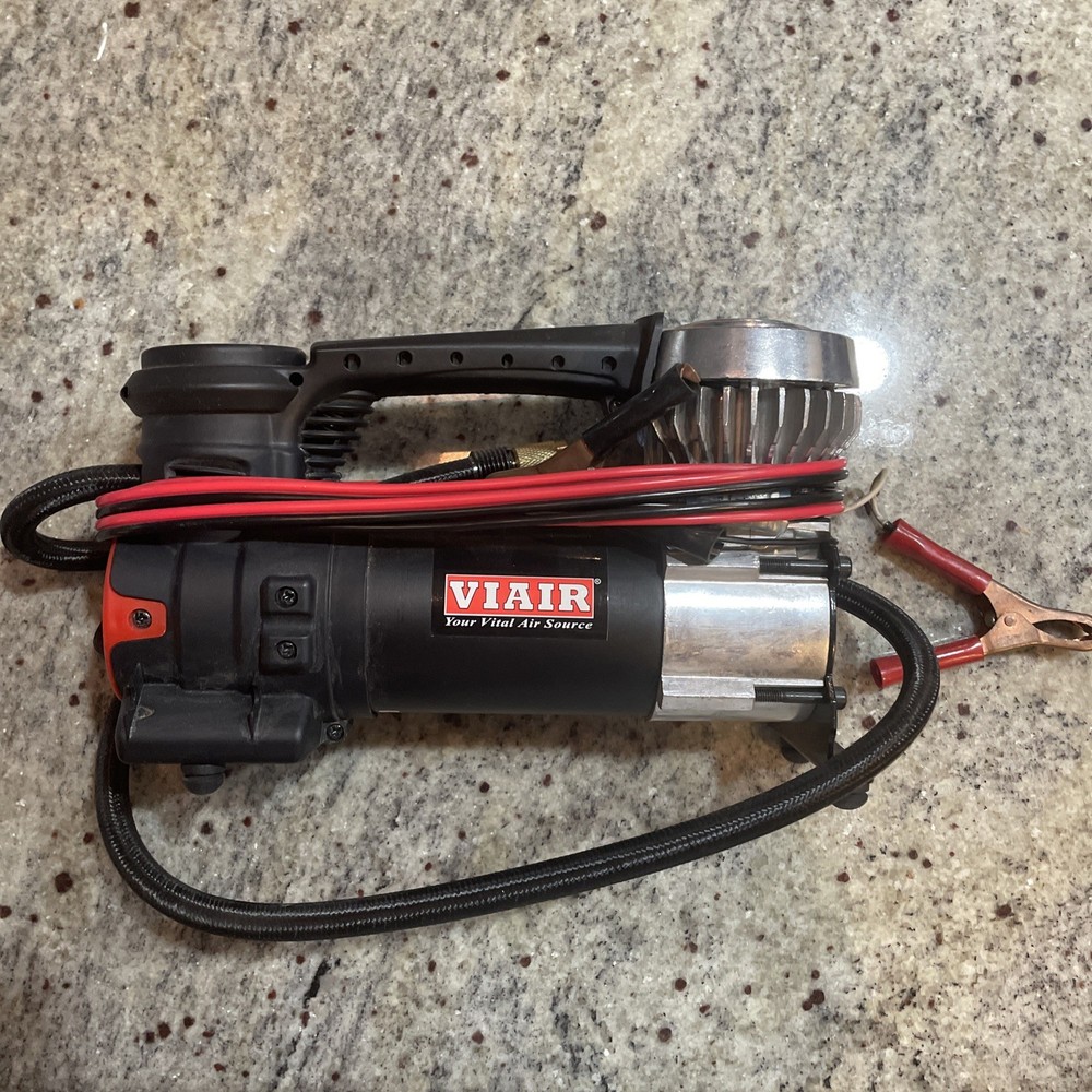 Viair 85P 12V Portable Air Compressor Kit