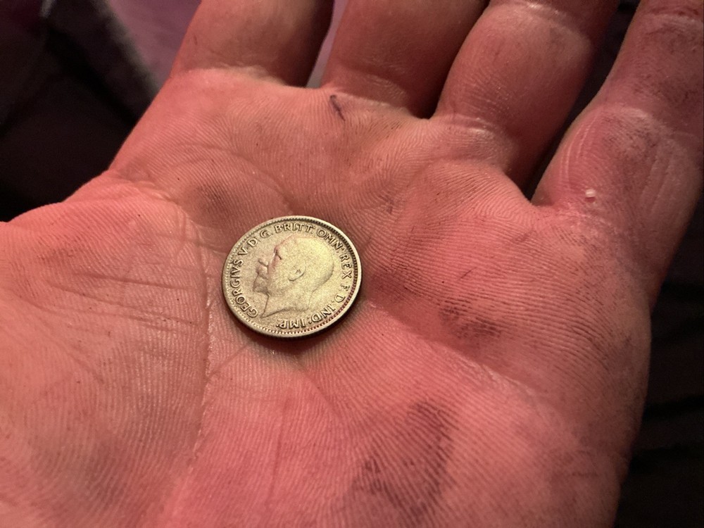 SIXPENCE A-1928-D