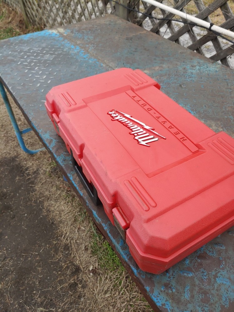 MILWAUKEE 3107, 1/2" Right-Angle Drill Kit. Serviced.
