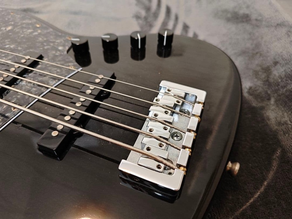 Bacchus Electric Bass 5 String Active