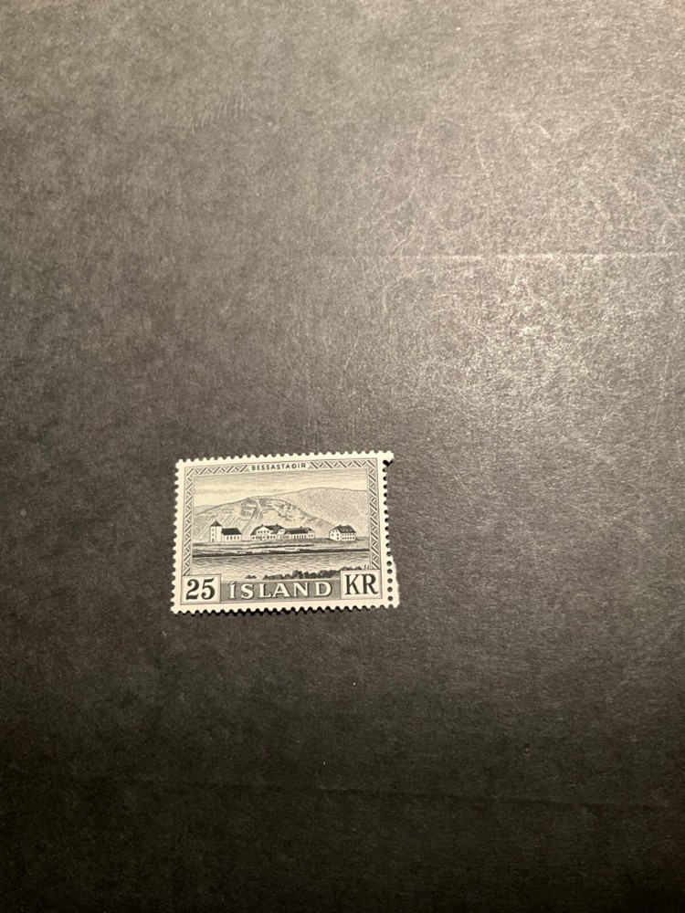 Iceland Scott #305 never hinged